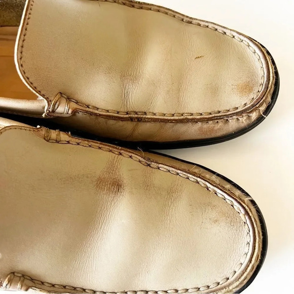 Tod’s Leather Loafers Size 40 EU Women’s Pale Tan Designer Shoe Driving Moc READ - Picture 8 of 13